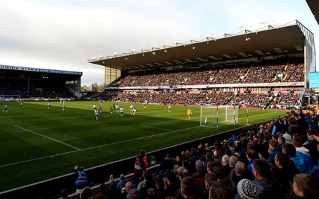 拉尔萨深谙 拉尔萨深谙